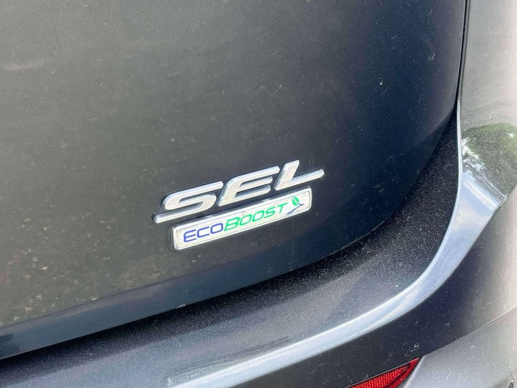 Used 2015 Ford Edge SEL w/ Canadian Comfort Package FWD image 11