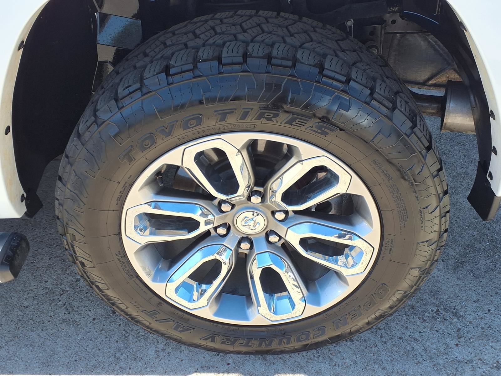 Used 2019 RAM 1500 Laramie w/ Sport Appearance Package RWD image 10