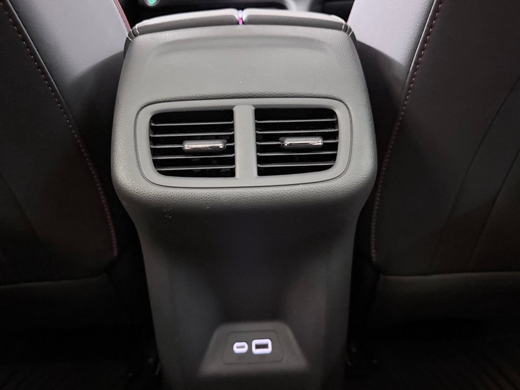 Used 2023 Buick Envision Essence w/ Sport Touring Package AWD/4WD image 28