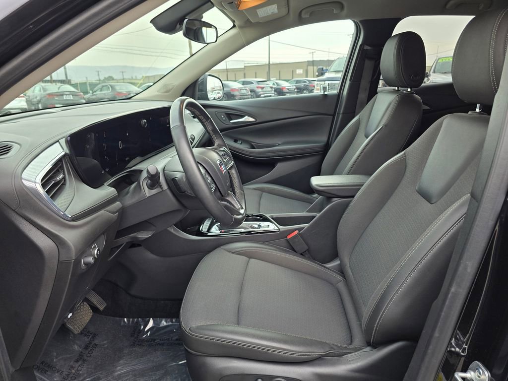 Used 2025 Buick Encore GX Preferred w/ Comfort Package image 24