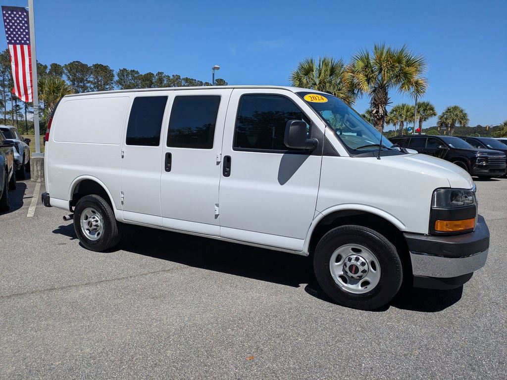 Used 2024 GMC Savana 2500 w/ Driver Convenience Package RWD image 2