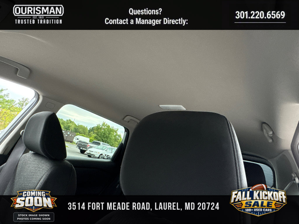 Used 2025 Nissan Rogue SV AWD/4WD image 16