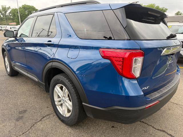 Certified 2023 Ford Explorer XLT AWD/4WD image 3