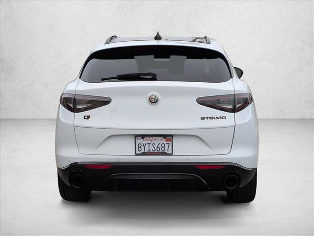 Used 2021 Alfa Romeo Stelvio Ti Sport AWD/4WD image 7