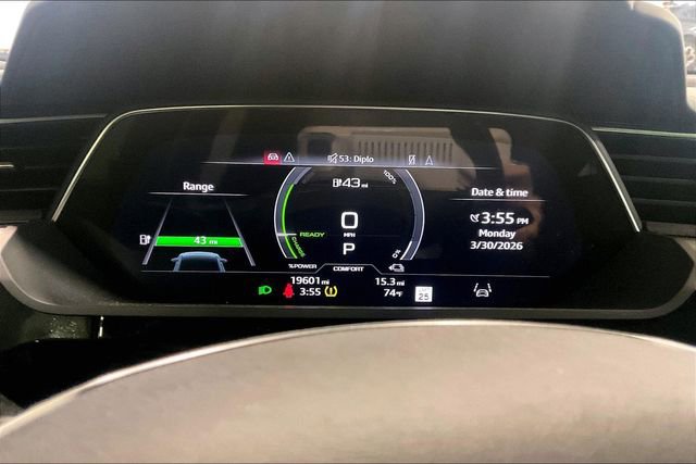 Used 2024 Audi Q8 e-tron Prestige w/ Prestige Package image 20