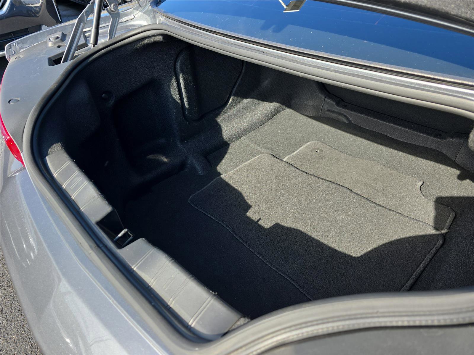 Used 2022 Chevrolet Camaro LT image 23