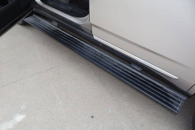 Used 2022 GMC Yukon Denali w/ Denali Premium Package AWD/4WD image 32