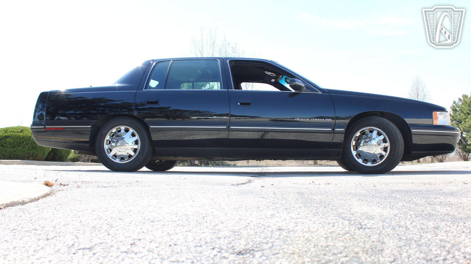 Used 1999 Cadillac De Ville Concours FWD image 18