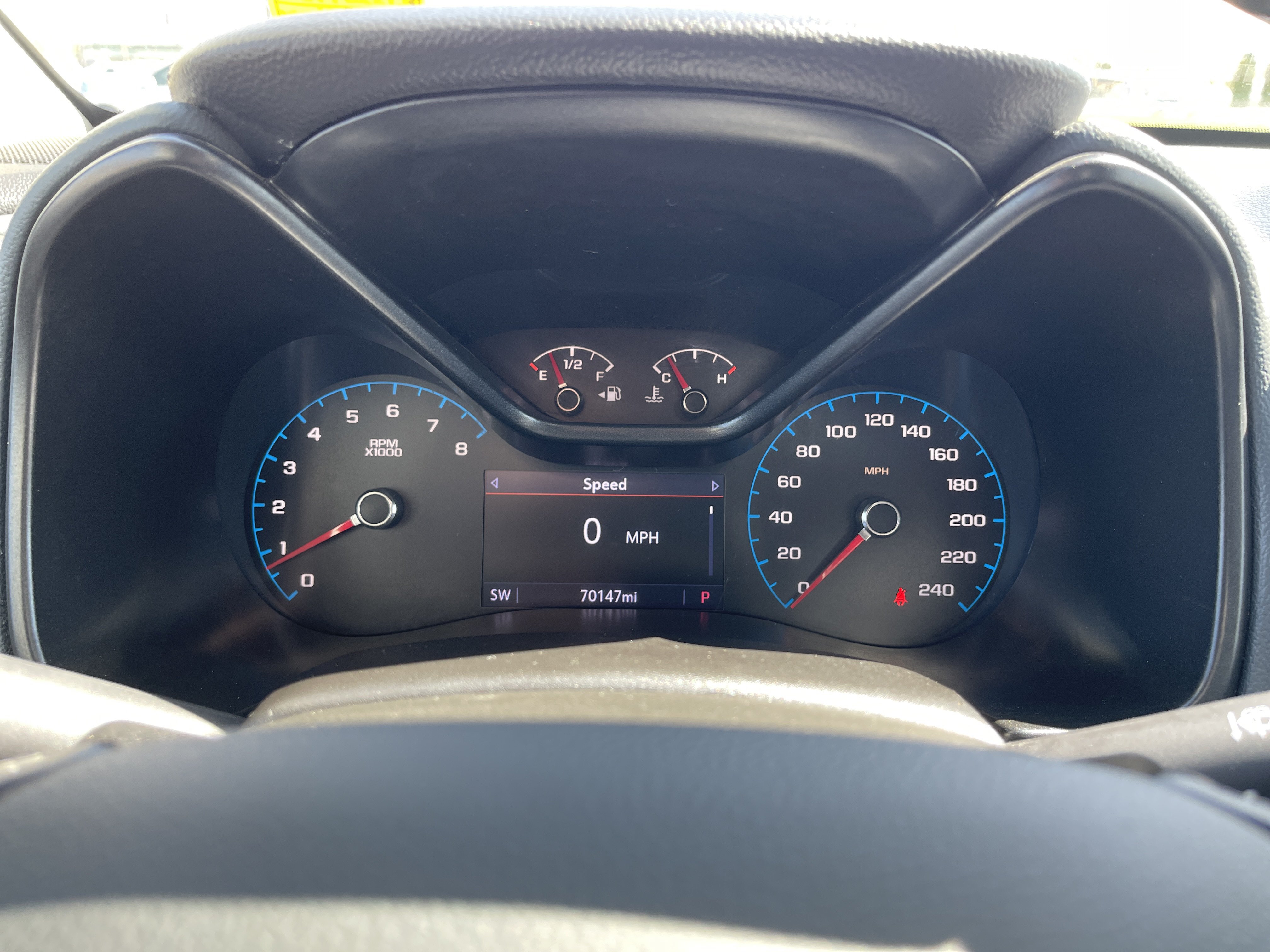 Used 2020 Chevrolet Colorado Z71 AWD/4WD image 14