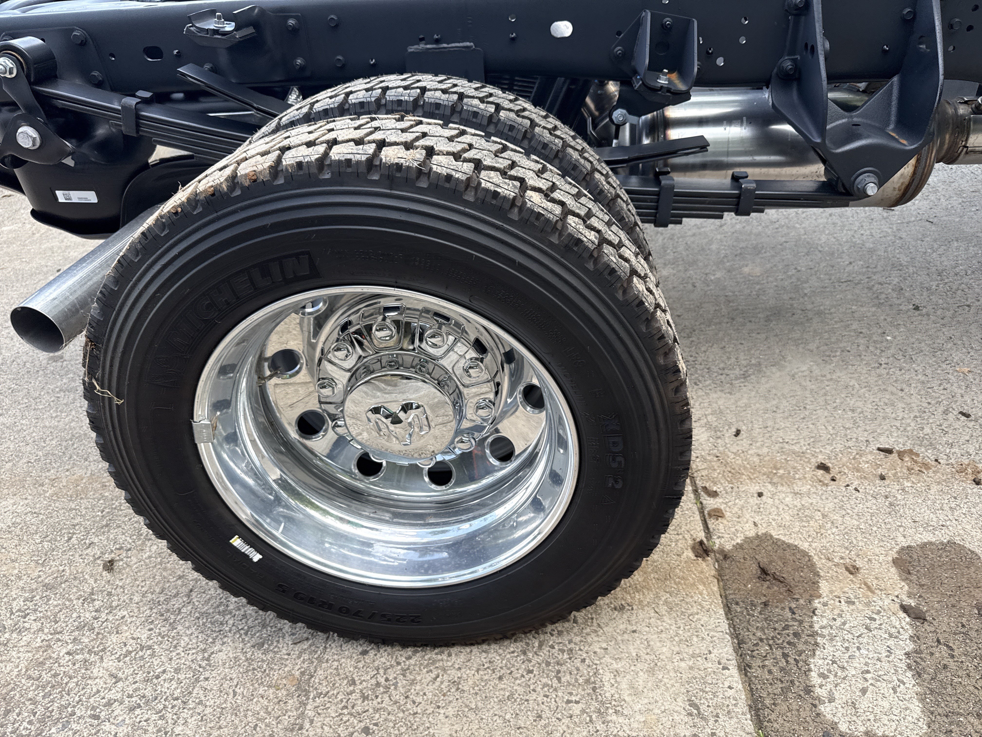 New 2026 RAM 5500 4x4 Crew Cab w/ Laramie Trim Package image 20