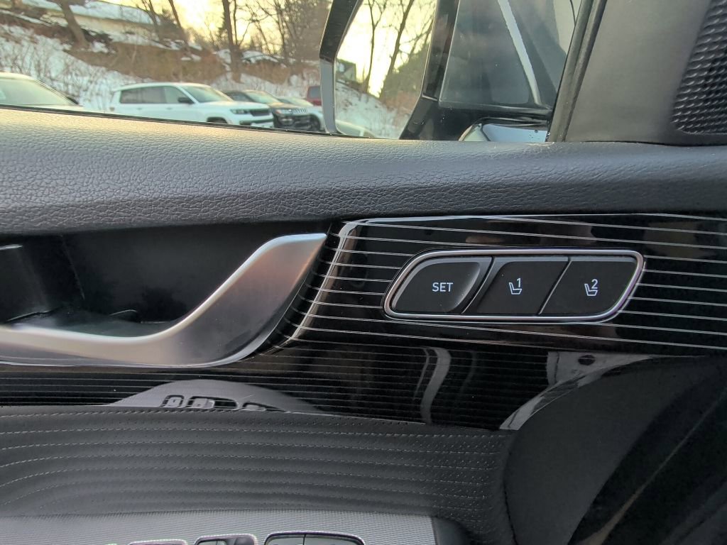 Used 2023 Hyundai Palisade Calligraphy image 12