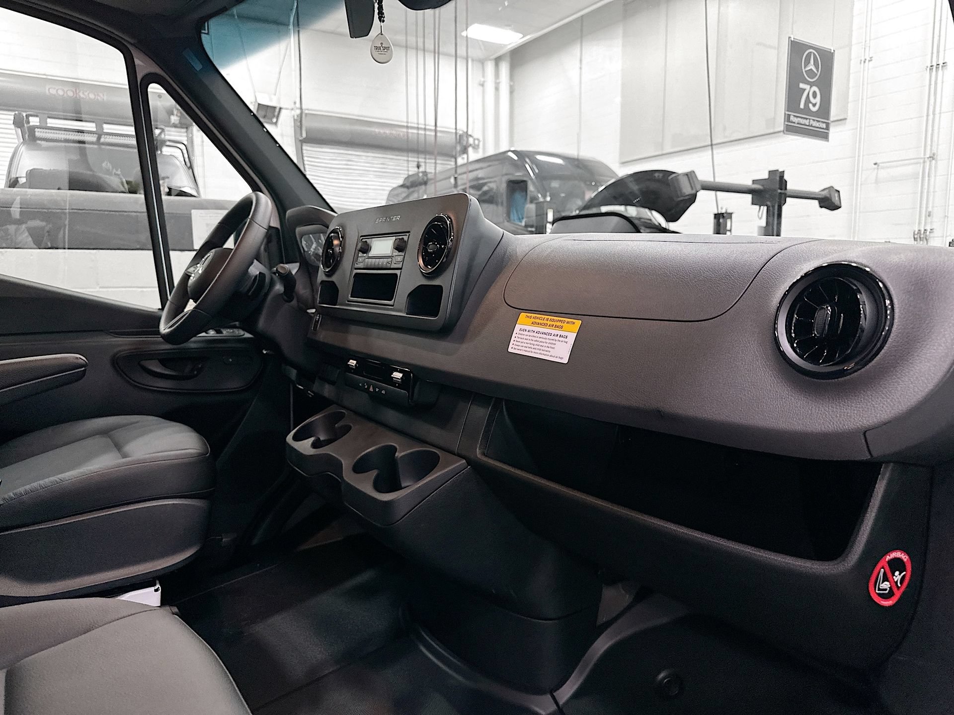 New 2025 Mercedes-Benz Sprinter 2500 image 28