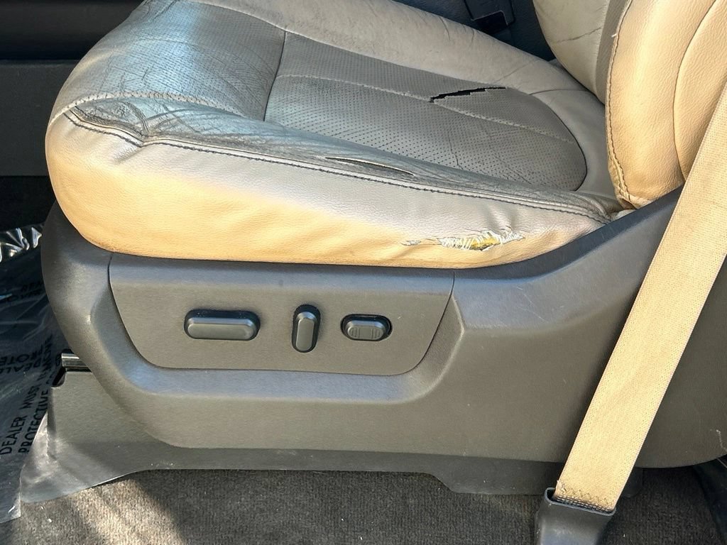 Used 2014 Ford F250 Lariat w/ Chrome Package AWD/4WD image 16