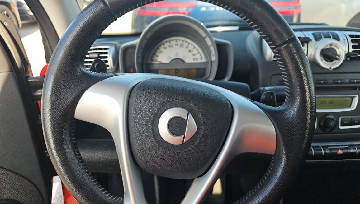 Used 2008 smart fortwo passion RWD image 12