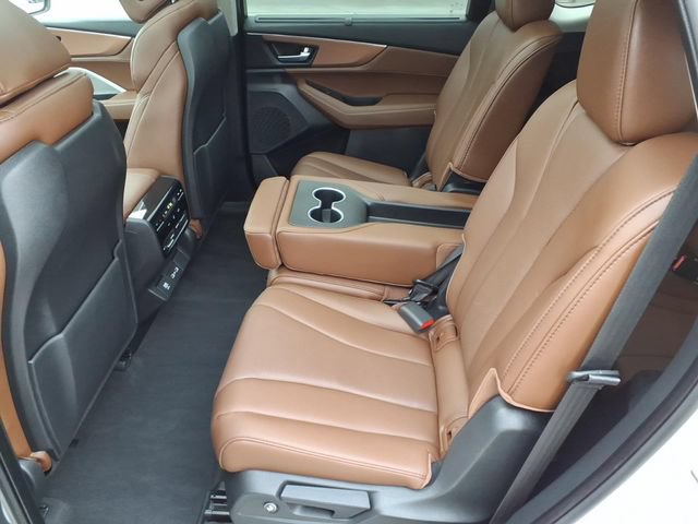 Used 2024 Acura MDX w/ Technology Package FWD image 18
