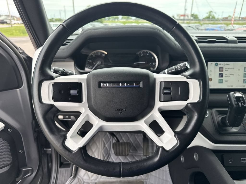 Used 2023 Land Rover Defender 90 X-Dynamic SE AWD/4WD image 23