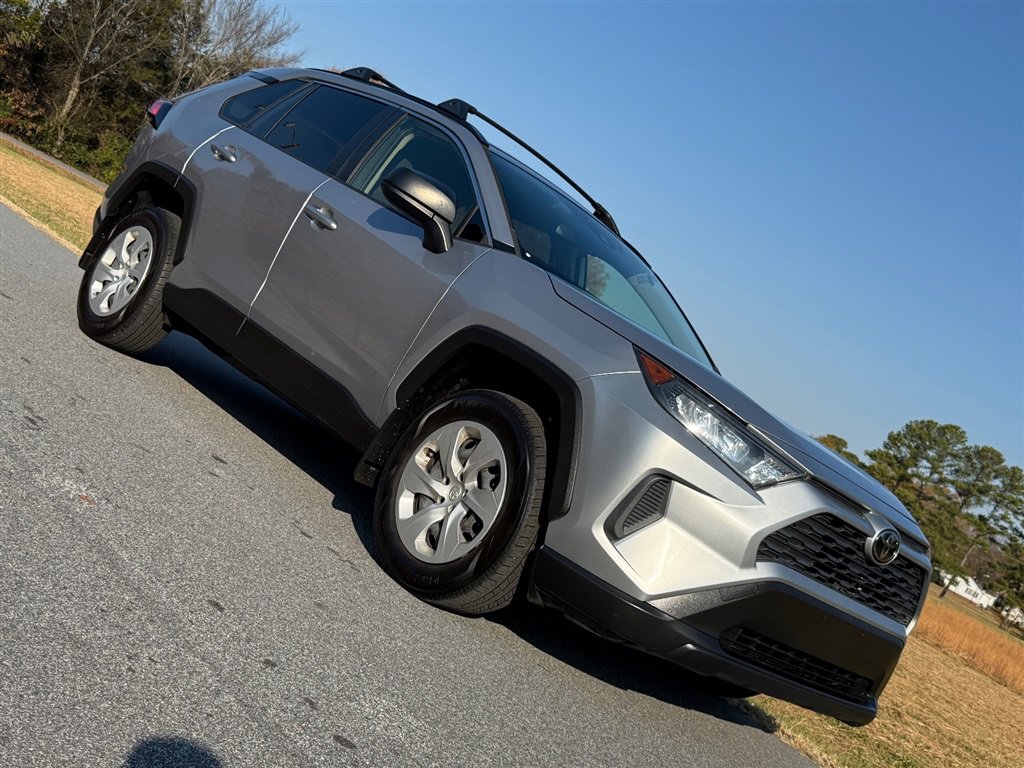 Used 2019 Toyota RAV4 LE w/ All Weather Liner Package image 18