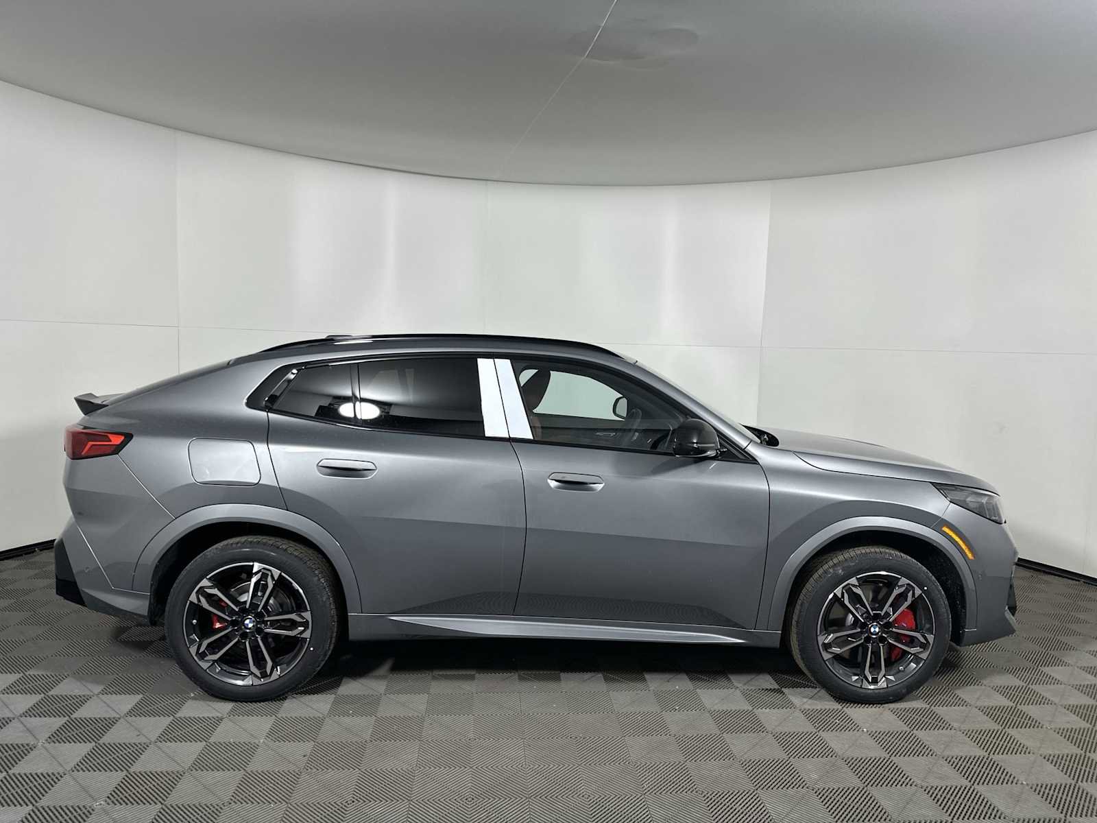 New 2026 BMW X2 xDrive28i w/ Technology Package image 8