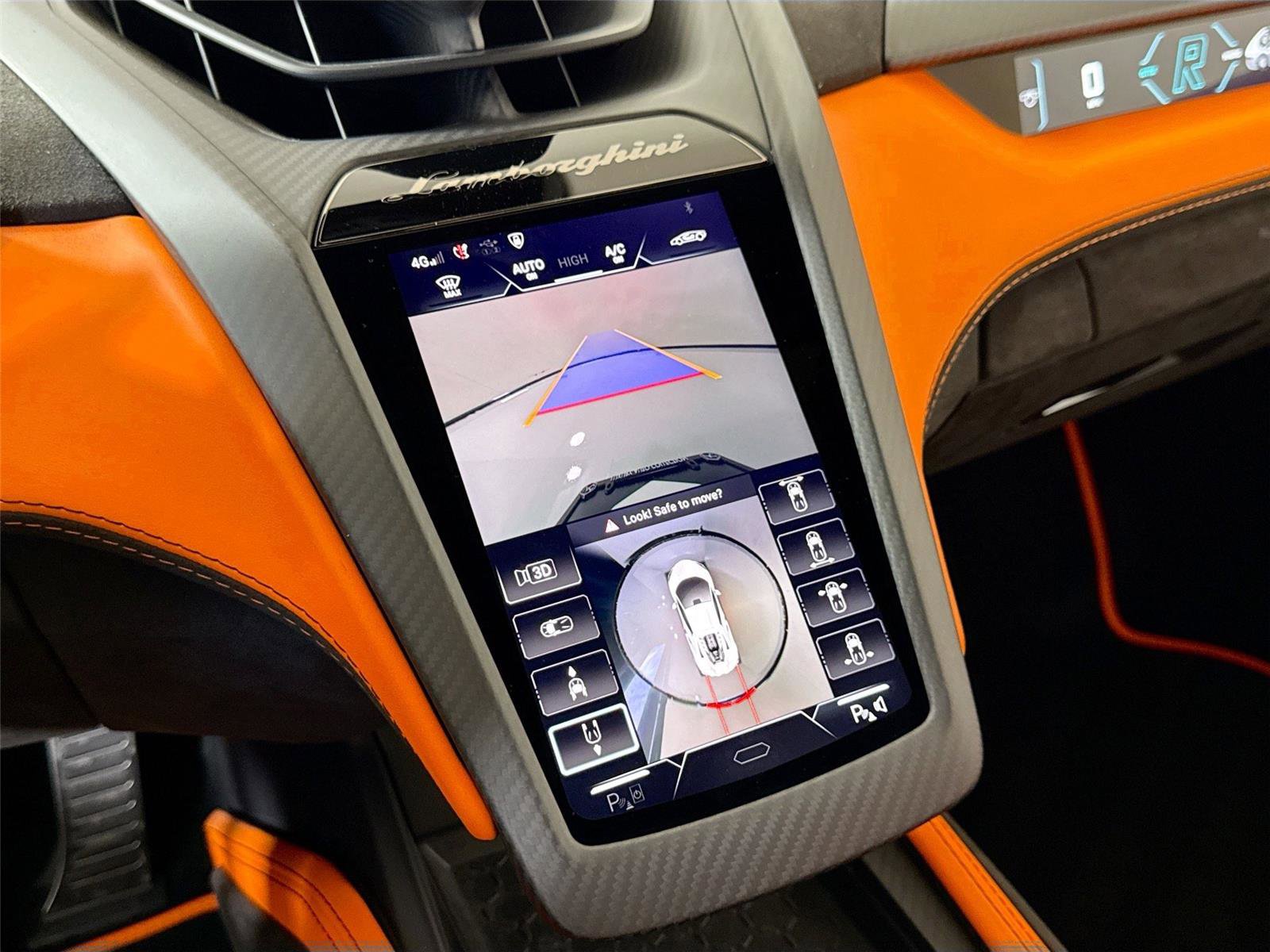 Used 2024 Lamborghini Revuelto image 20