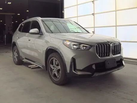 Used 2025 BMW X1 xDrive28i image 3
