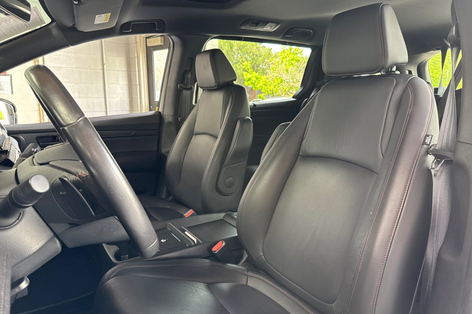 Used 2025 Honda Odyssey Sport-L image 23