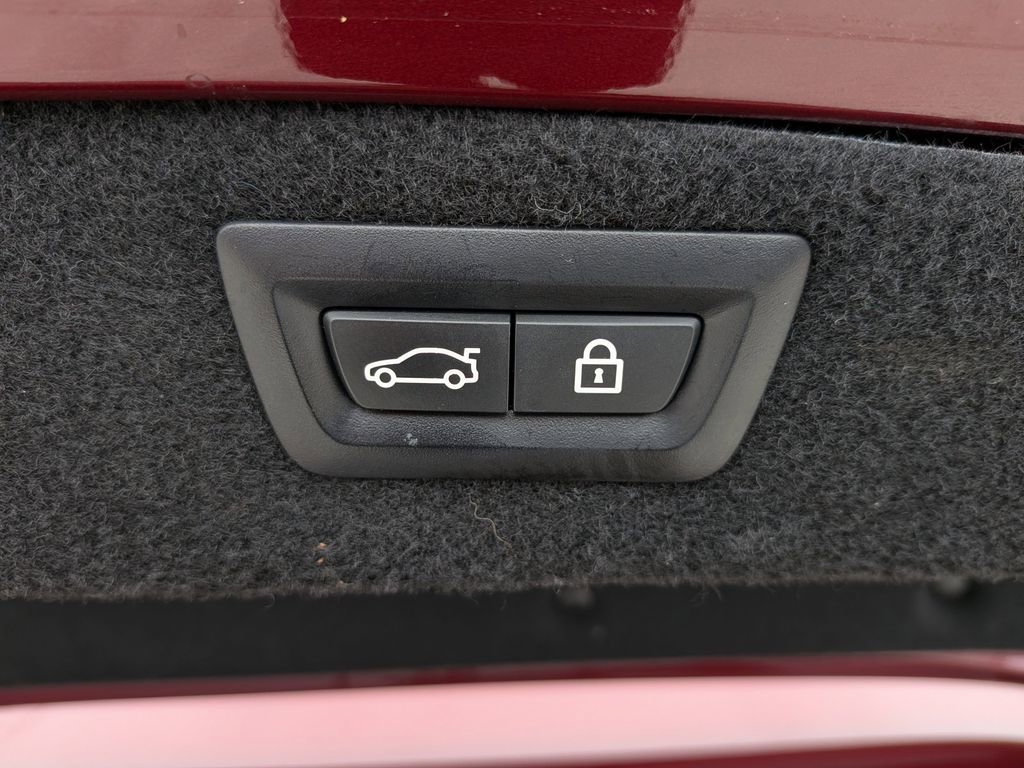 Used 2022 BMW 840i Convertible image 27