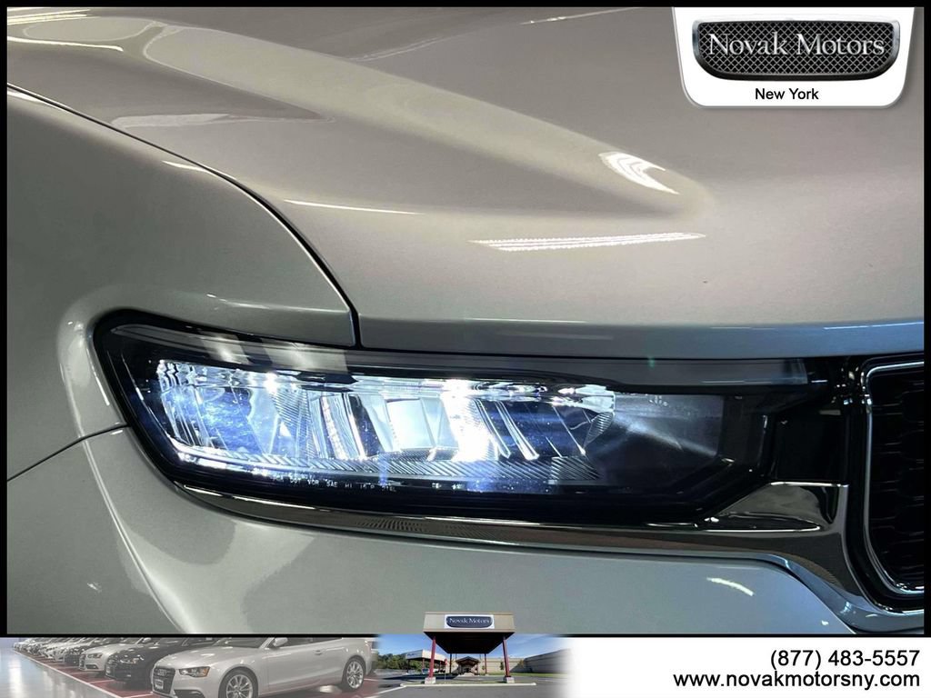 Used 2023 Jeep Grand Cherokee L Limited AWD/4WD image 10