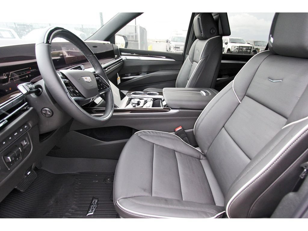New 2026 Cadillac Escalade ESV Luxury w/ Touring Package AWD/4WD image 6