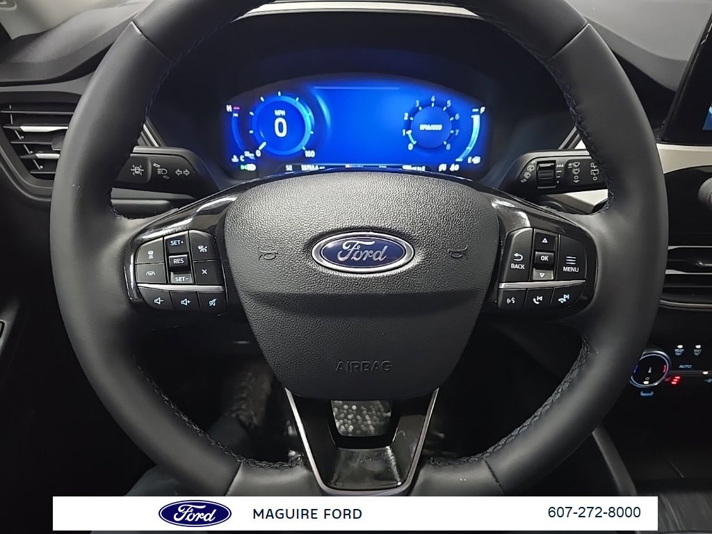 Used 2022 Ford Escape SEL w/ Technology Package image 21