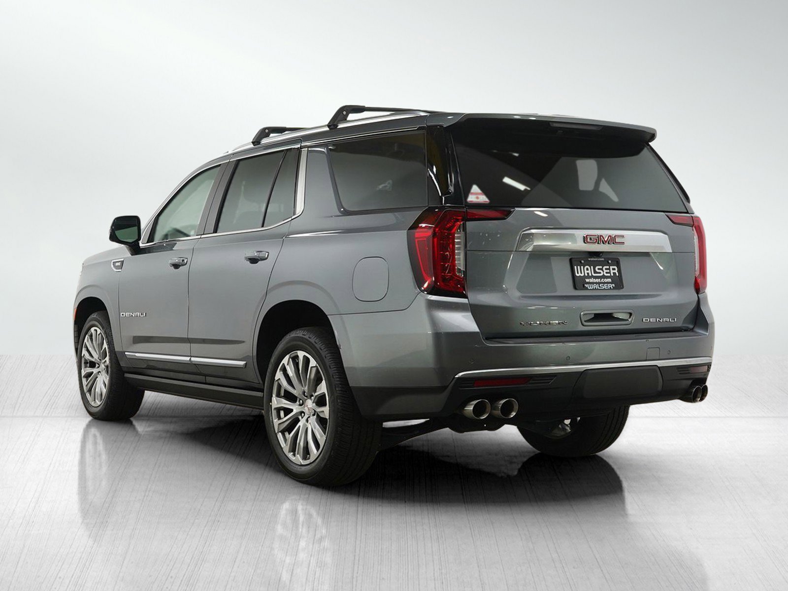 Used 2022 GMC Yukon Denali AWD/4WD image 3