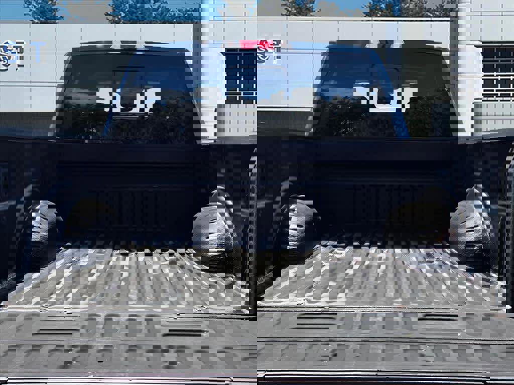 Used 2019 Ford F250 Lariat w/ Chrome Package image 8