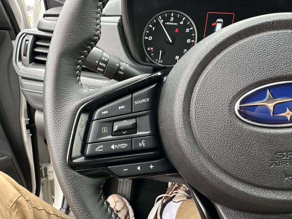 Used 2025 Subaru Forester Premium image 31