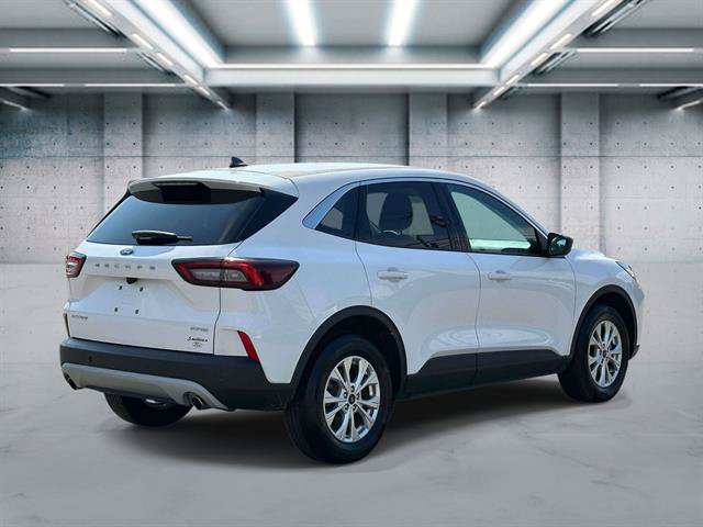 Used 2023 Ford Escape Active w/ Tech Pack #1 AWD/4WD image 5