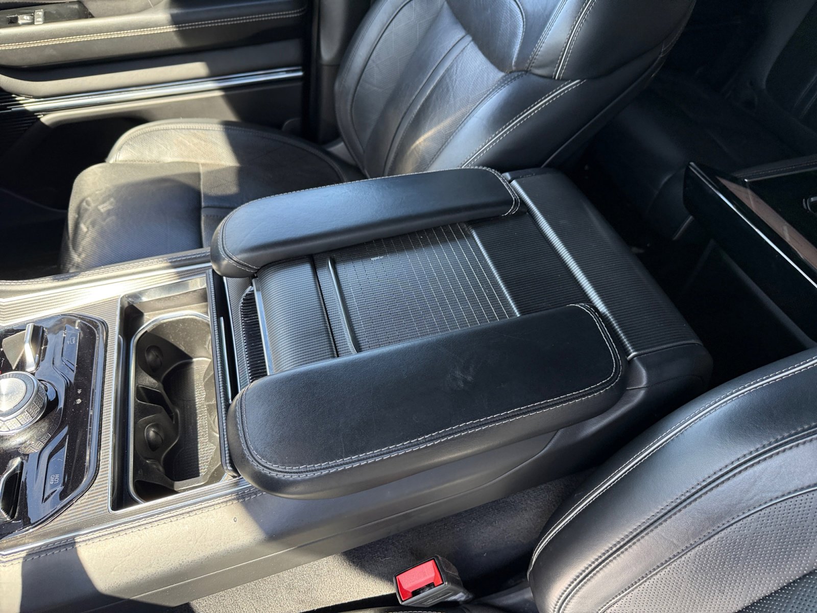 Used 2022 Jeep Grand Wagoneer Series II image 14