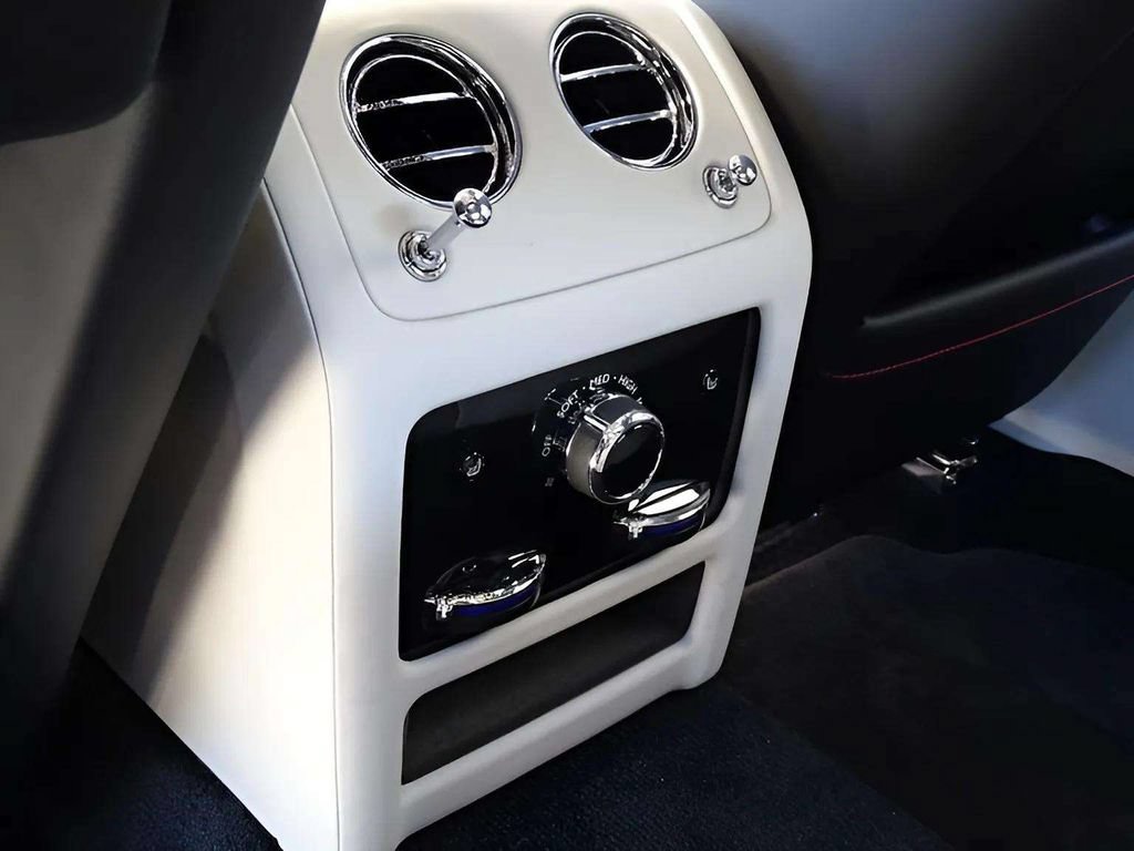 Certified 2024 Rolls-Royce Ghost AWD/4WD image 16