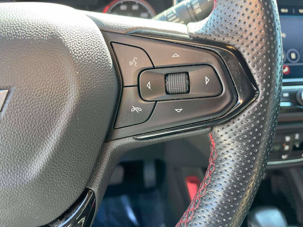 Used 2022 Chevrolet TrailBlazer RS w/ Technology Package FWD image 20