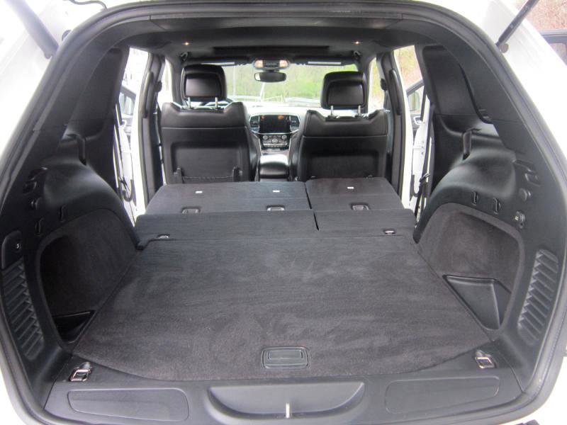 Used 2020 Jeep Grand Cherokee Altitude image 30