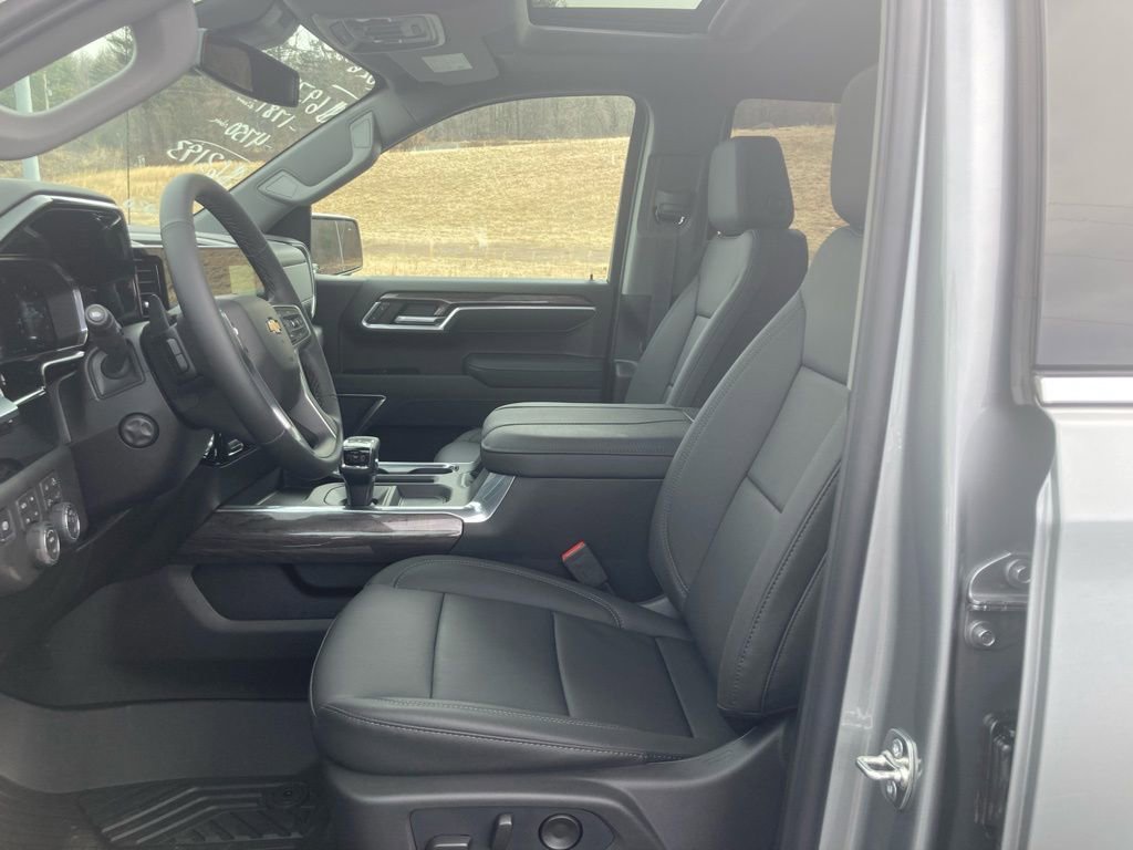 New 2026 Chevrolet Silverado 1500 LTZ w/ LTZ Premium Package image 33
