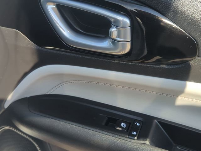 Used 2024 Jeep Compass Limited image 27