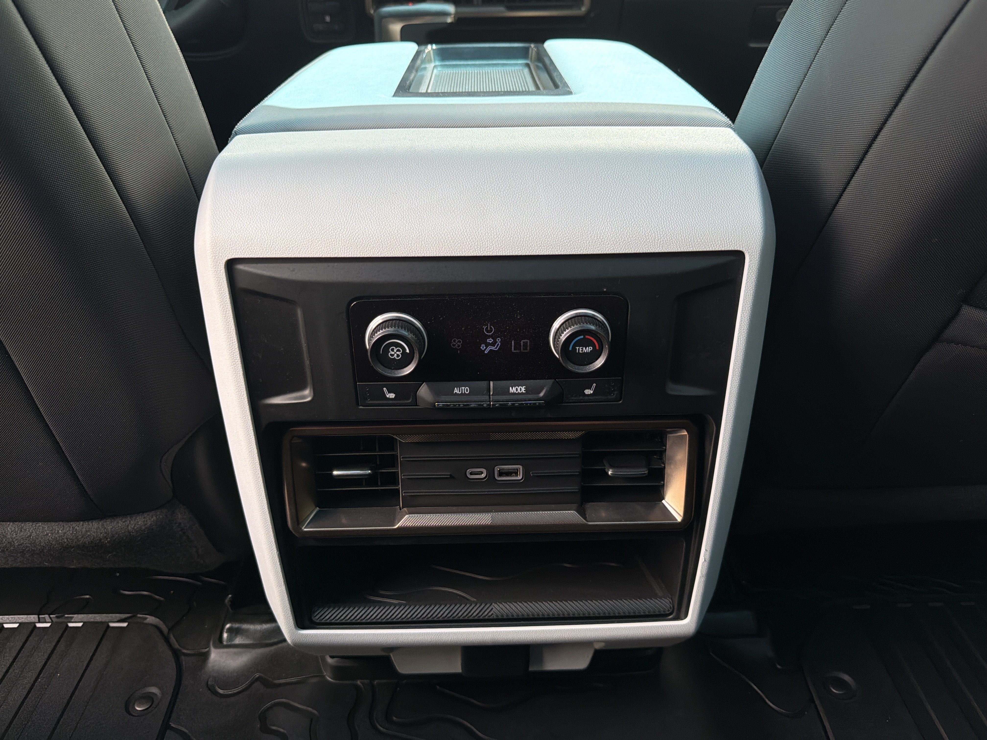 Used 2024 GMC Hummer EV 3X w/ LPO, Illumination Package AWD/4WD image 48