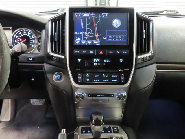 Used 2016 Toyota Land Cruiser image 24
