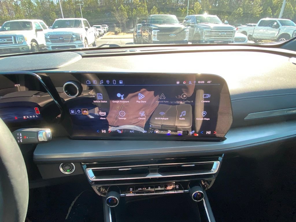 Used 2024 Chevrolet Traverse LS image 15