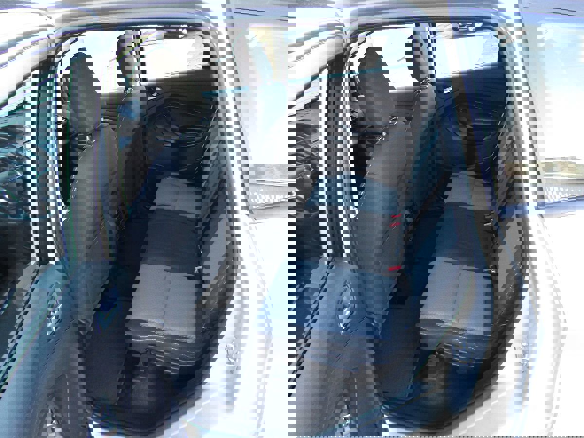 Used 2018 Ford C-MAX SE FWD image 5