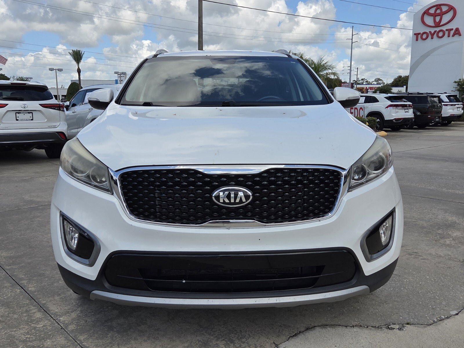 Used 2016 Kia Sorento EX w/ EX Premium Package FWD image 2