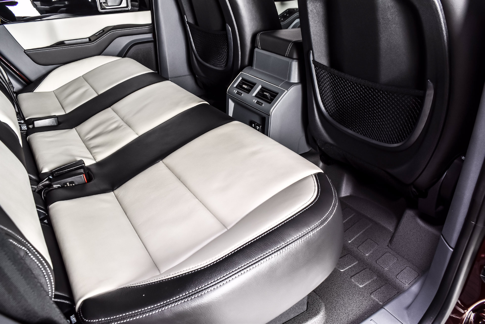 New 2026 INEOS Grenadier Station Wagon AWD/4WD image 17