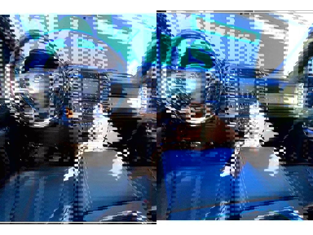 Used 2017 Ford F350 Platinum w/ Platinum Ultimate Package image 17