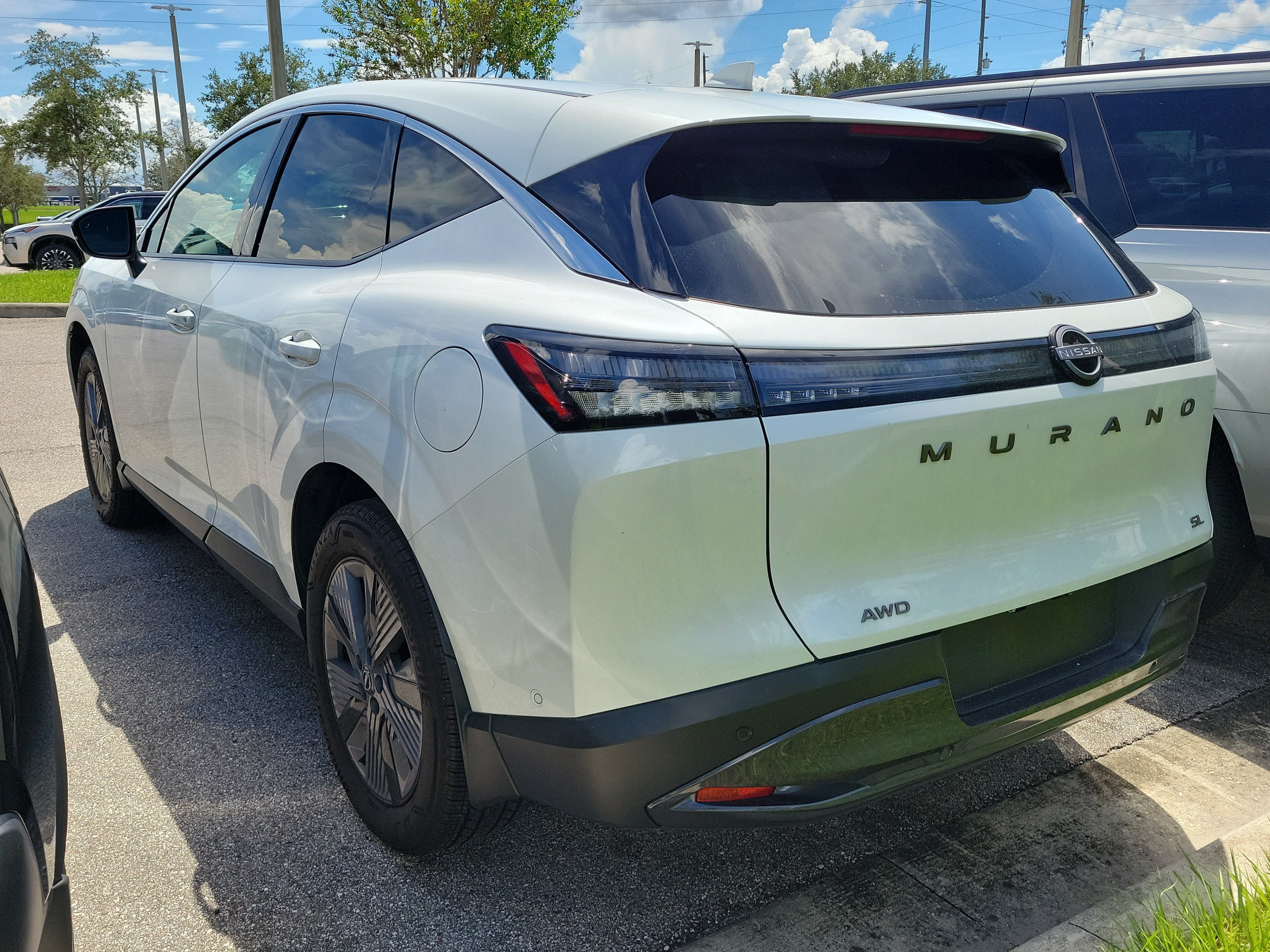 Certified 2025 Nissan Murano SL AWD/4WD image 4