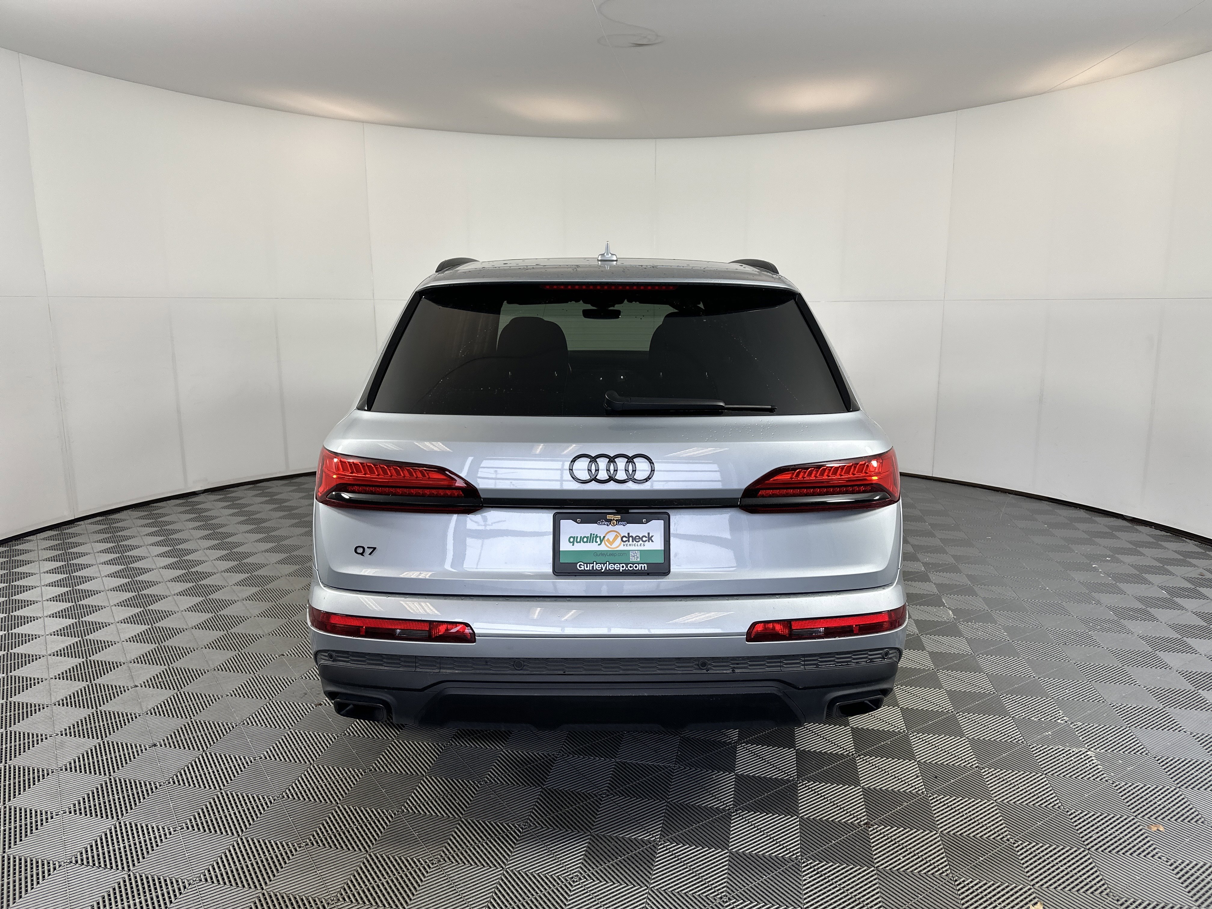 Certified 2025 Audi Q7 2.0T Premium Plus image 9