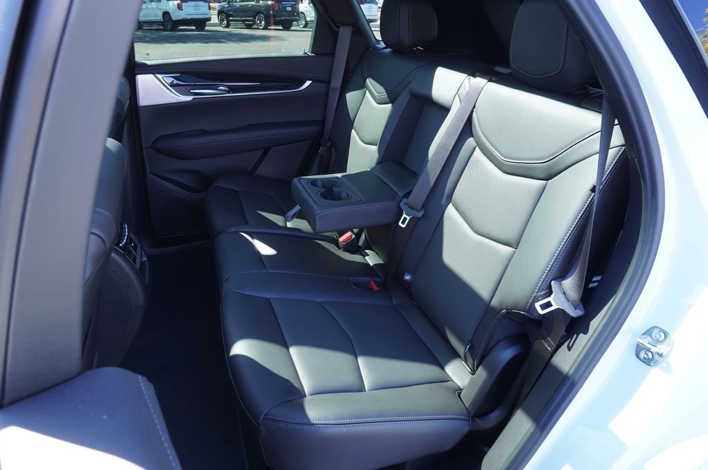 New 2026 Cadillac XT5 Premium Luxury w/ Driver Assist Package FWD image 8