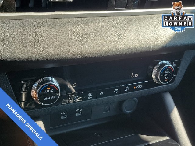Used 2025 Mitsubishi Outlander SE FWD image 32